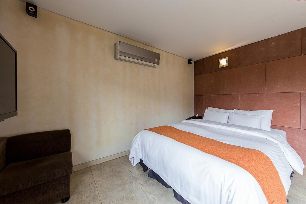 Tara Hotel Seoul Rum bild