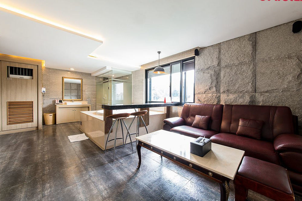 Tara Hotel Seoul Exteriör bild