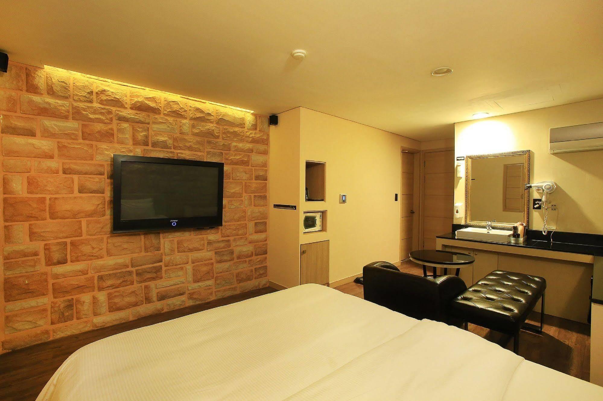 Tara Hotel Seoul Exteriör bild